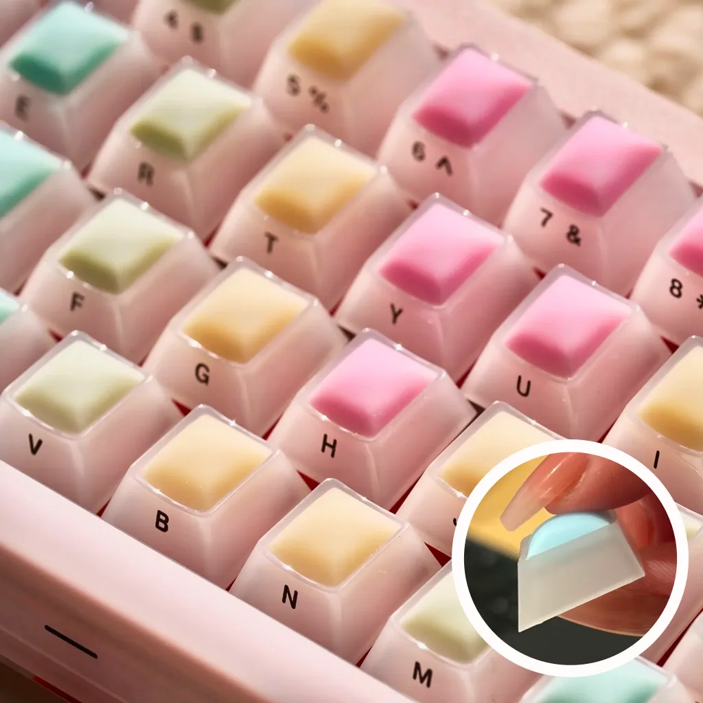 TAPÉ Daydream, a pastel mechanical keyboard with cute and silicon keycaps.